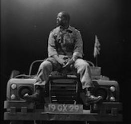 Adrian Lester as Henry V in Henry V, National Theatre, London, 2003